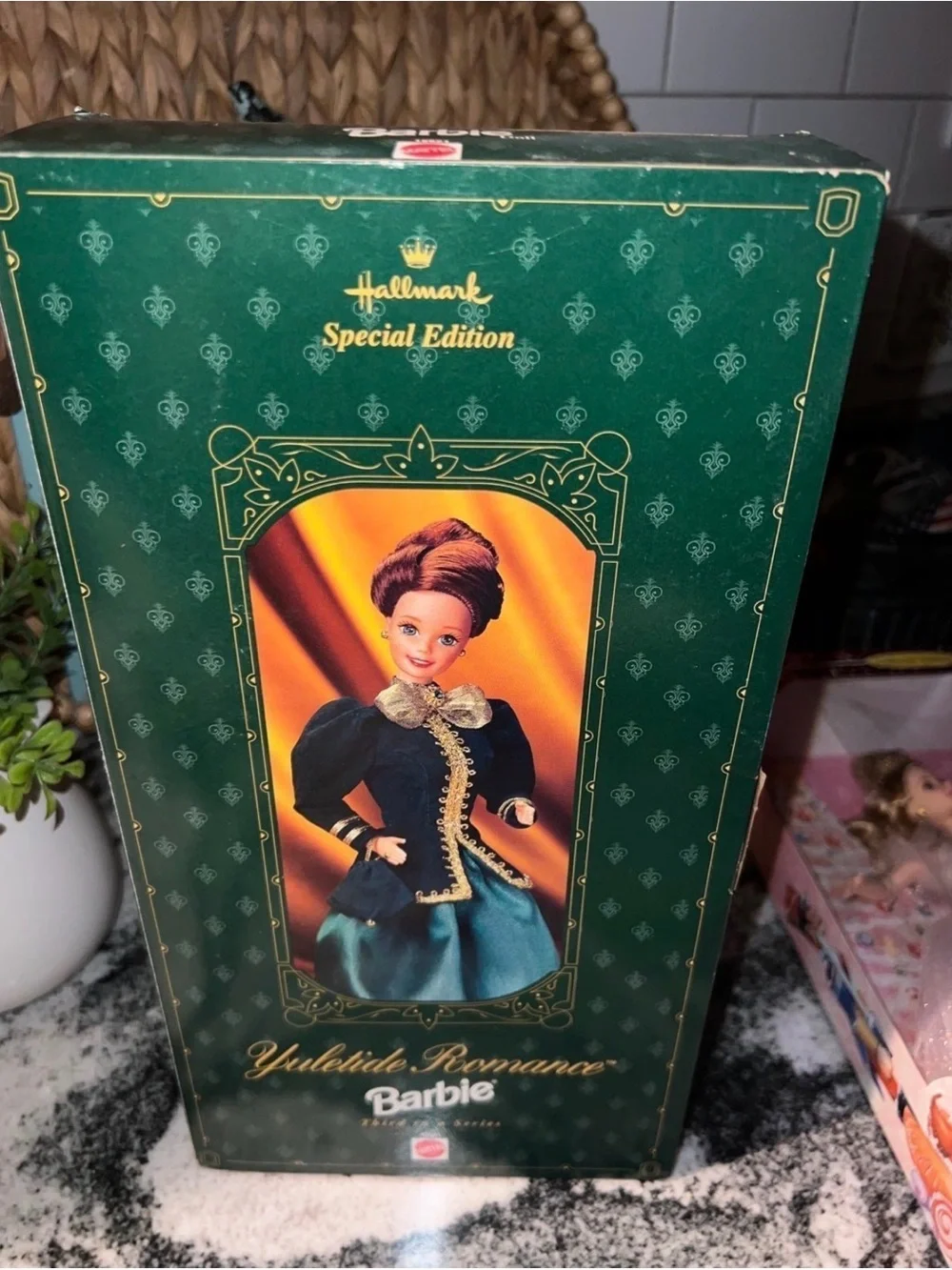 Hallmark Barbie Green & Gold 'Yuletide Romance'‎ Special Edition Doll Vintage